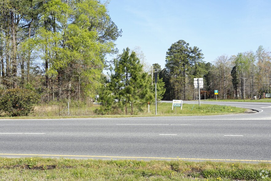 More Photos Of 540-544 Hampton Hwy, Yorktown Land For Sale