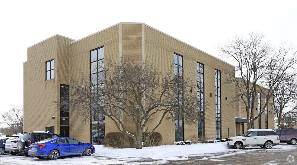 More Photos Of 700 E Ogden Ave, Westmont Medical For Lease