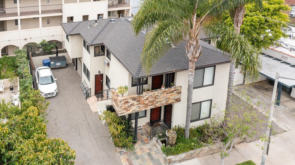 More Photos Of 7154 Lexington Ave, West Hollywood Apartments For Sale
