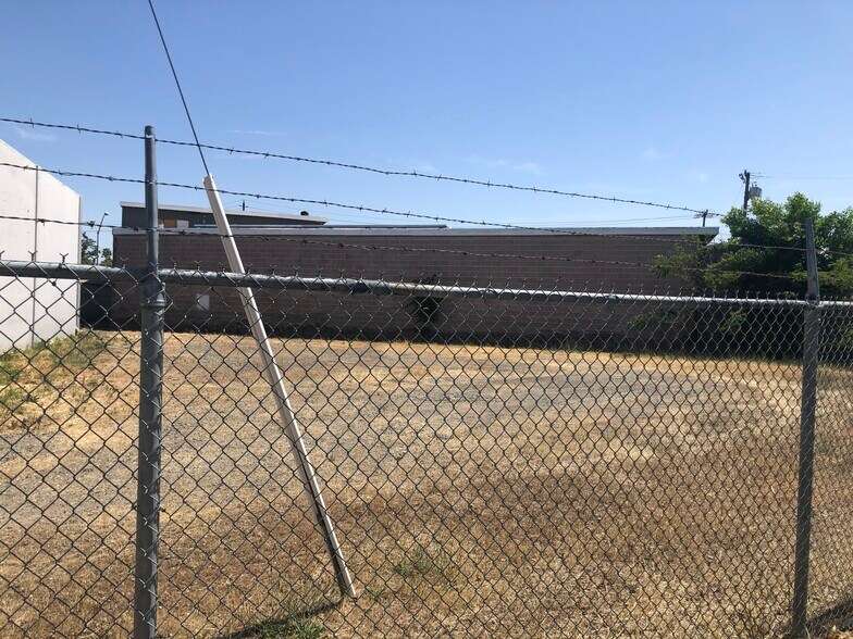 More Photos Of 3019 Academy Way, Sacramento Warehouse For Sale