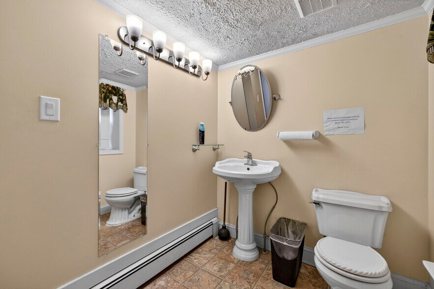 More Photos Of 314 N Braddock St, Winchester Office For Sale