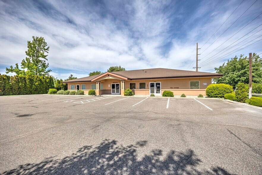 More Photos Of 515 N Neel St, Kennewick Storefront Retail Office For Lease