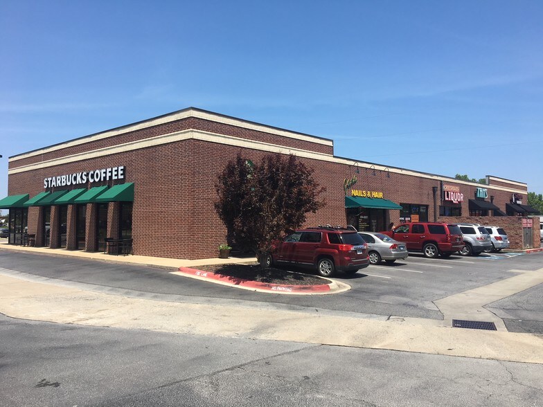 More Photos Of 201 SW 14th St, Bentonville Unknown For Lease