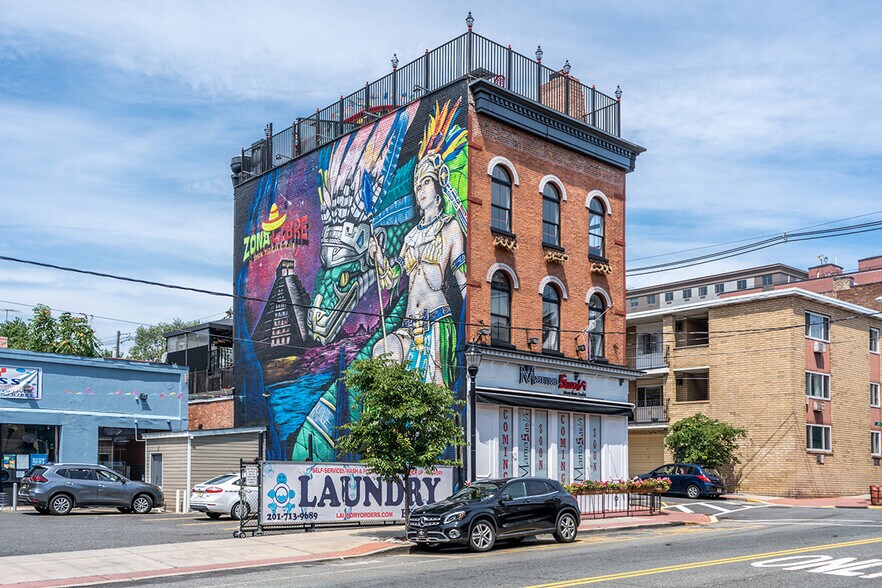 More Photos Of 3417 Park Ave, Weehawken Restaurant For Sale