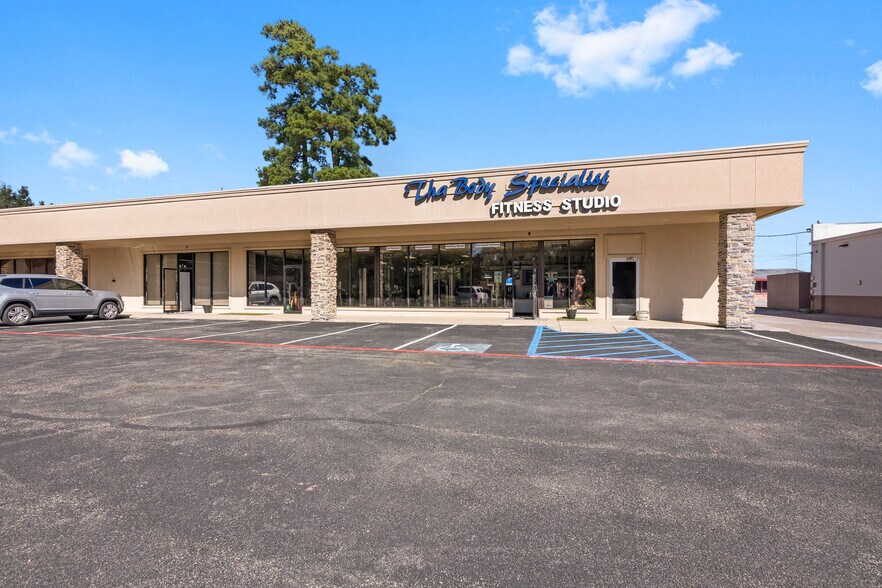 More Photos Of 118 Shenandoah Dr, The Woodlands Unknown For Lease