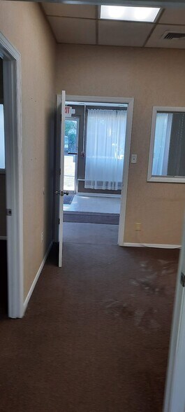 More Photos Of 55 Carleton Ave, East Islip Medical For Sale