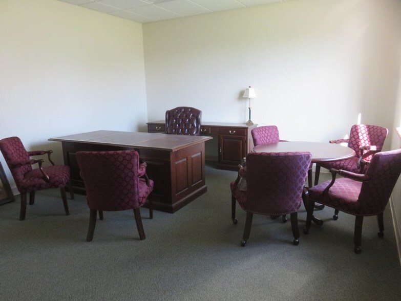 More Photos Of 941 S 9th St, Hamilton Coworking Space