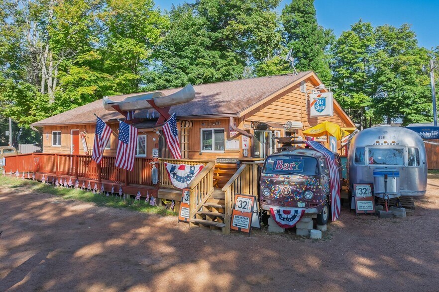 Primary Photo Of 1002 State Highway 32, Three Lakes General Retail For Sale