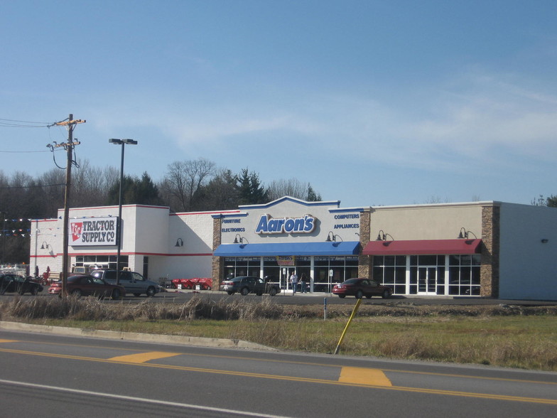 Primary Photo Of 6885 US 322, Franklin General Retail For Lease