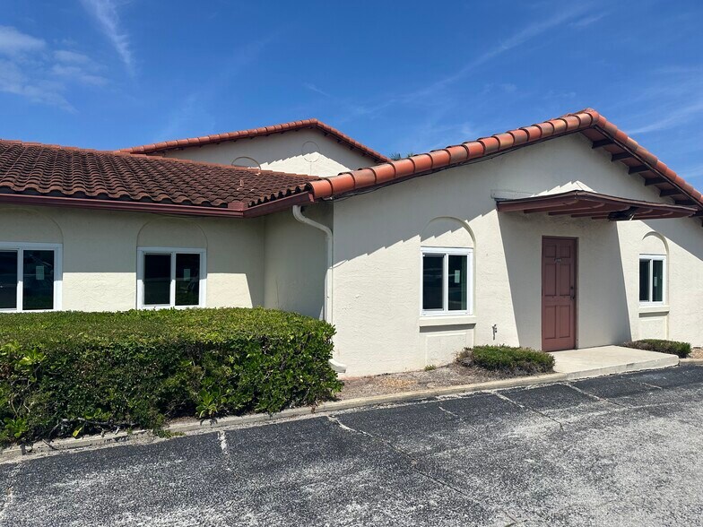 More Photos Of 465 Minutemen Cswy, Cocoa Beach Medical For Sale