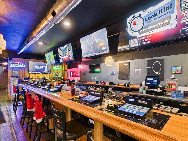 More Photos Of 1700 S Pahrump Valley Blvd, Pahrump Storefront For Sale