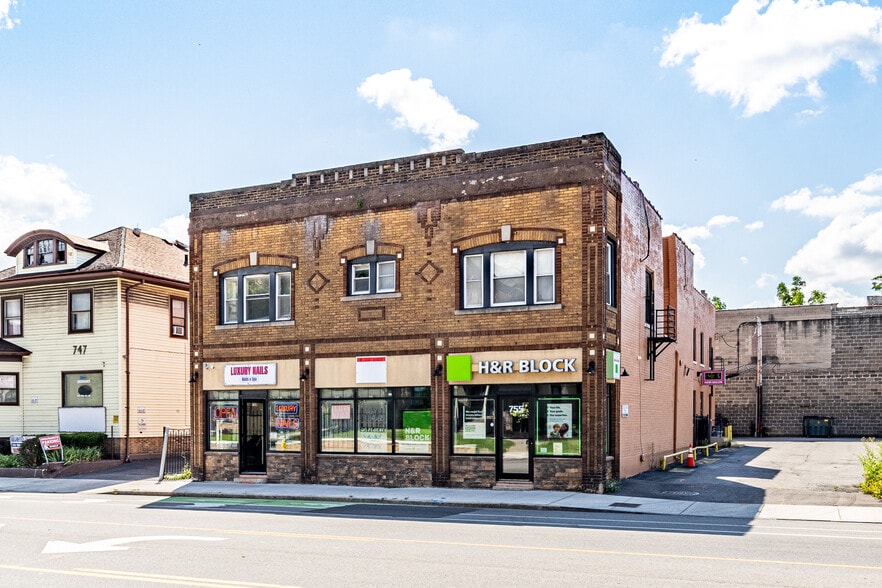 More Photos Of 757 W Main St, Rochester Multifamily For Sale