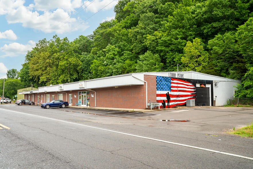 Primary Photo Of 1205-1213 Louisville Hwy, Goodlettsville Storefront Retail Office For Sale