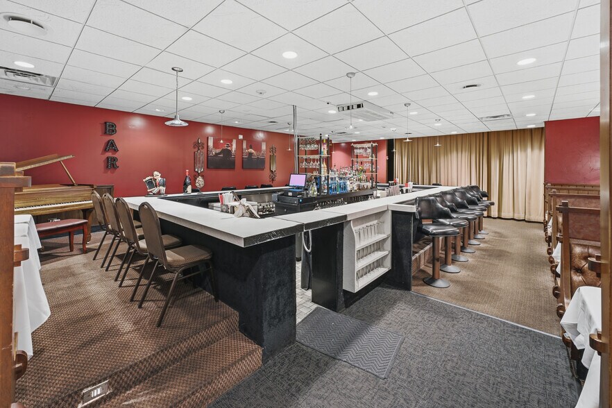 More Photos Of 4210 12th St NW, Canton Restaurant For Sale