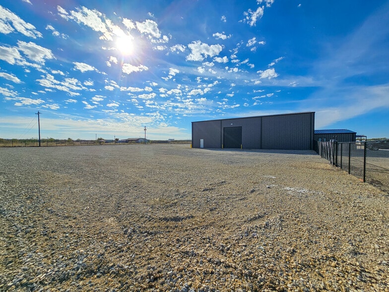 More Photos Of 3098 FM 707, Tye Warehouse For Lease
