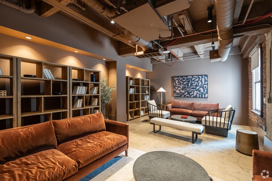 More Photos Of 701 S Hill St, Los Angeles Hospitality For Sale