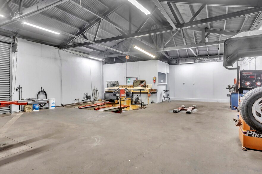 More Photos Of 4040 San Pablo Dam Rd, El Sobrante Freestanding For Sale