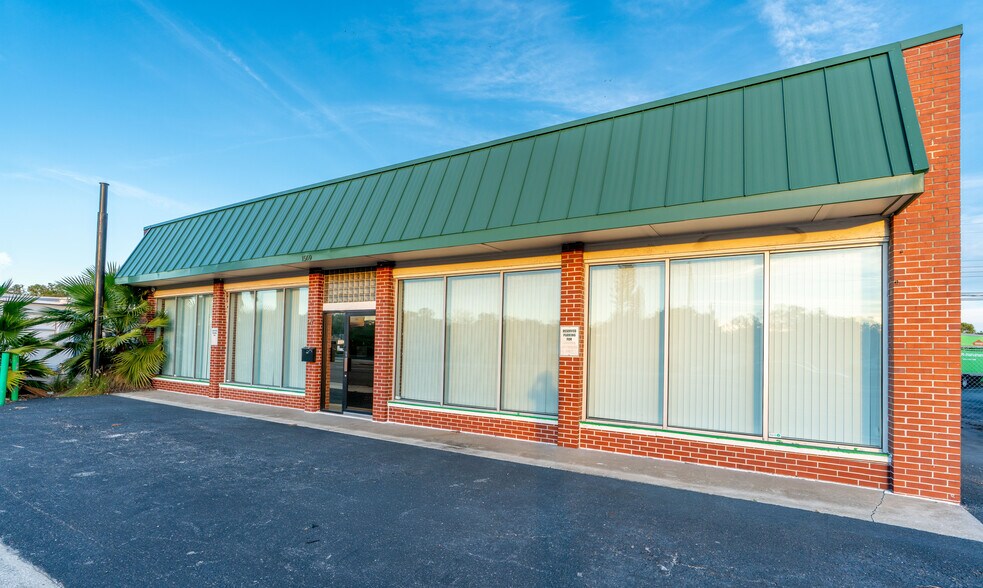 More Photos Of 1569 S Missouri Ave, Clearwater Unknown For Lease