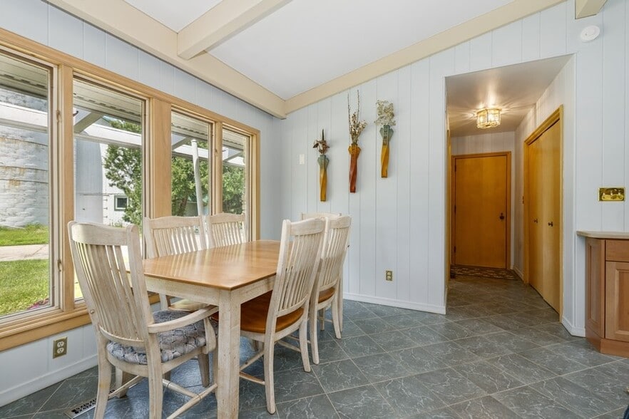 More Photos Of W1800 County Road B, Genoa City Specialty For Sale