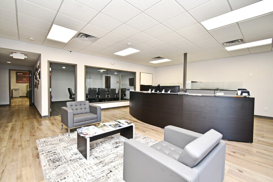 More Photos Of 2575 French Ave, Sanford Loft Creative Space For Sale