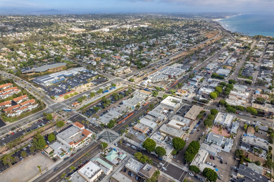More Photos Of 540-546 S Coast Highway 101 Hwy, Encinitas Bar For Sale