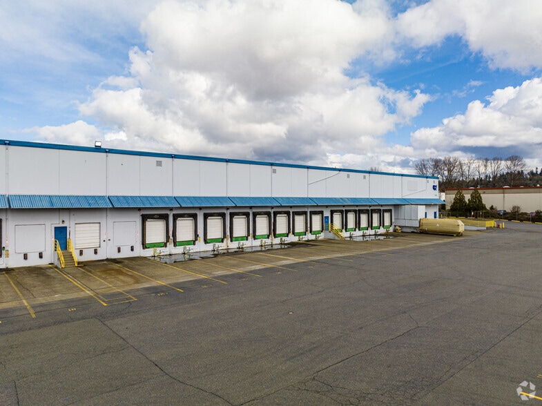 More Photos Of 7650 S 228th St, Kent Warehouse For Lease
