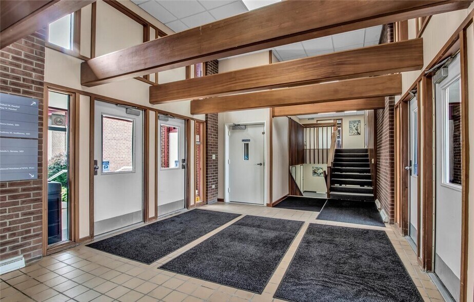 More Photos Of 350 Alberta Dr, Amherst Medical For Lease
