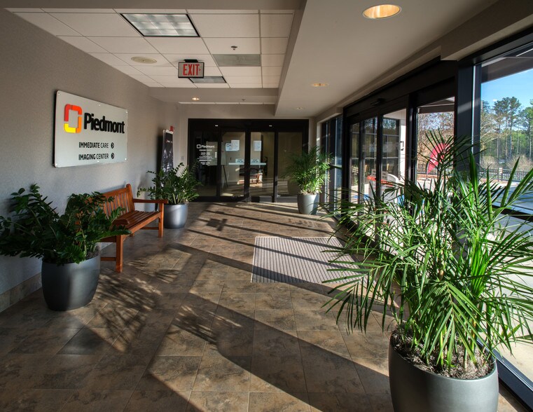 More Photos Of 101 Yorktown Dr, Fayetteville Medical For Lease