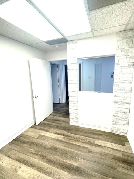 More Photos Of 121 W Whittier Blvd, La Habra Medical For Lease