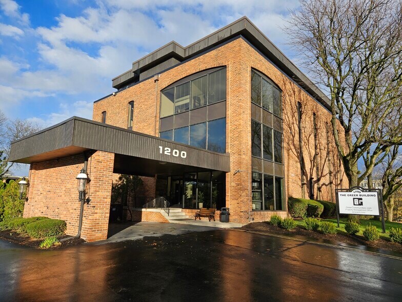 More Photos Of 1200 Chambers Rd, Columbus Office For Lease