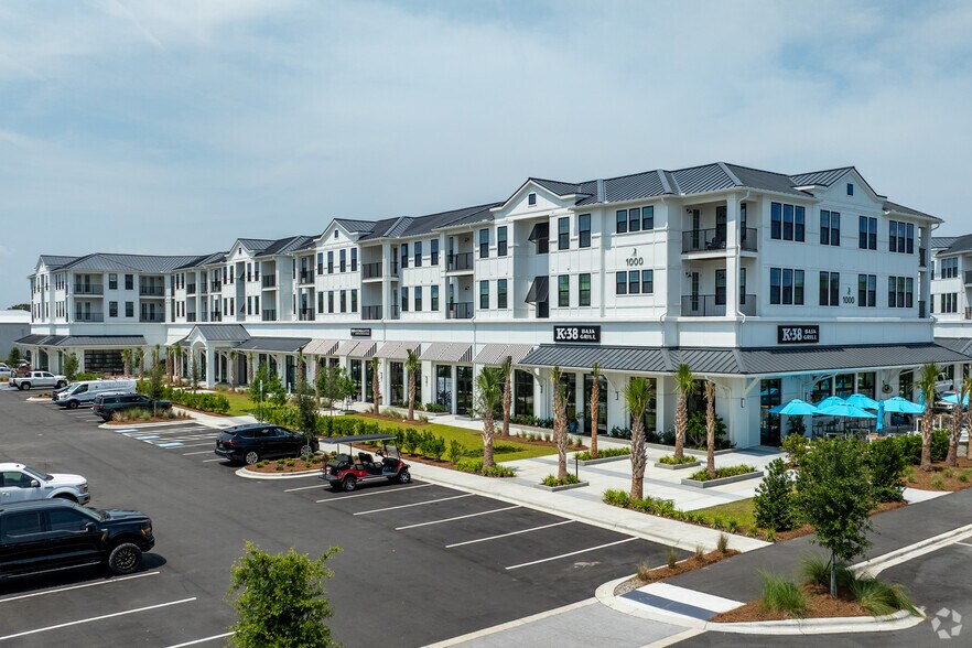 Primary Photo Of 1000 Lake Park Blvd N, Carolina Beach General Retail For Sale