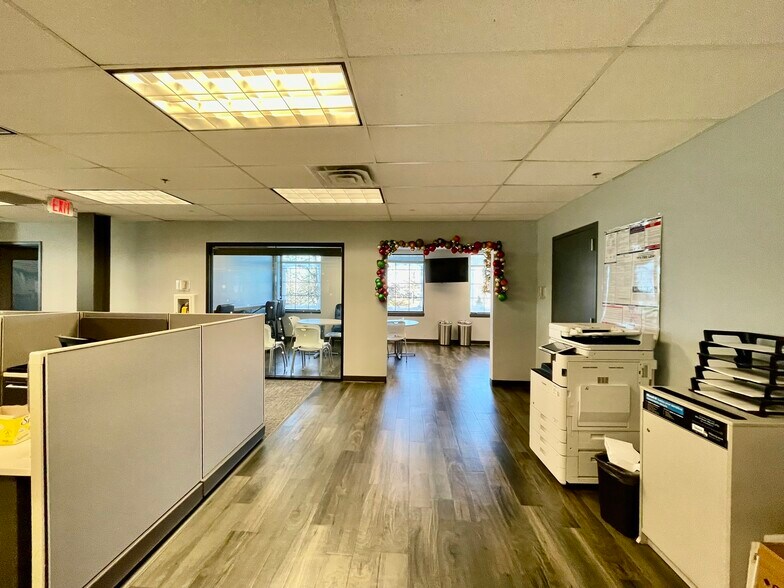 More Photos Of 1749 Mallory Ln, Brentwood Office For Lease