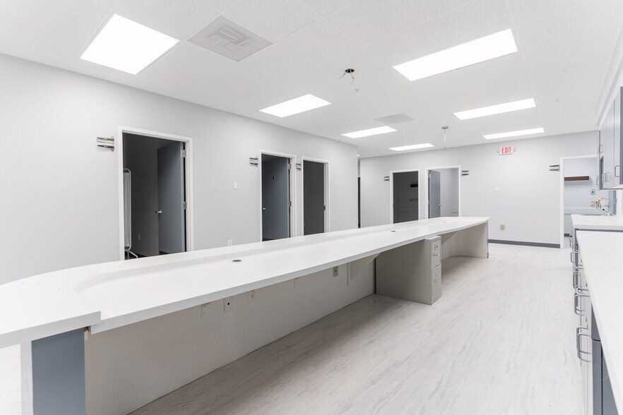 More Photos Of 11360 Pembrooke Sq, Waldorf Medical For Lease