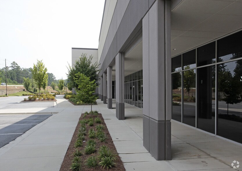 More Photos Of 4125 Welcome All Rd, Atlanta Warehouse For Lease