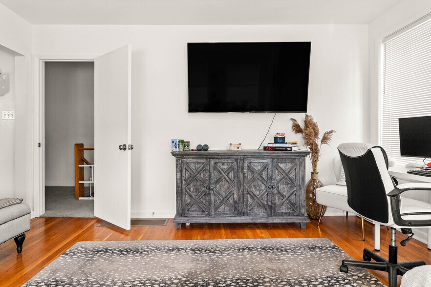 More Photos Of 800 Fayette St, Conshohocken Freestanding For Sale