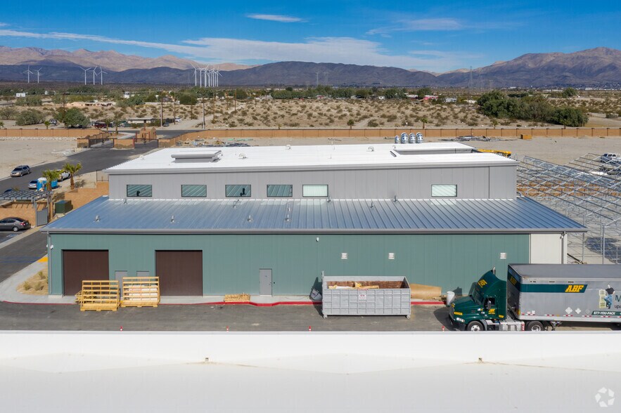 More Photos Of 18194 Blue Dream Crossing, Desert Hot Springs Manufacturing For Sale