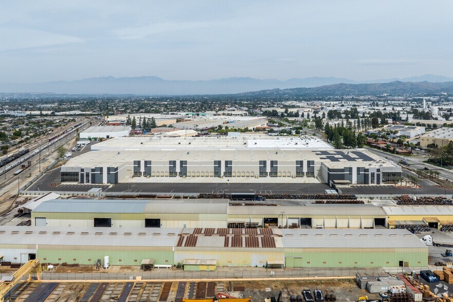 More Photos Of 9615 Norwalk Blvd, Santa Fe Springs Distribution For Lease