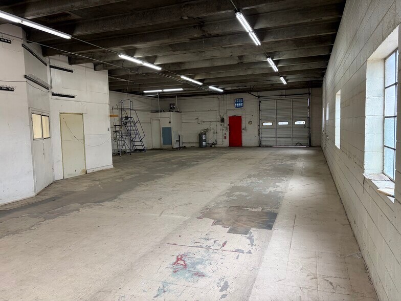 More Photos Of 3531 E Platte Ave, Colorado Springs Auto Repair For Lease