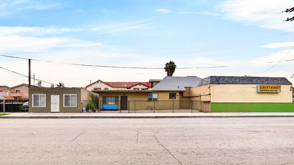 More Photos Of 13809 Funston Ave, Norwalk Flex For Sale