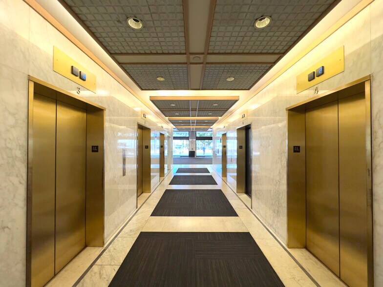 More Photos Of 745 Fort St, Honolulu Office For Lease