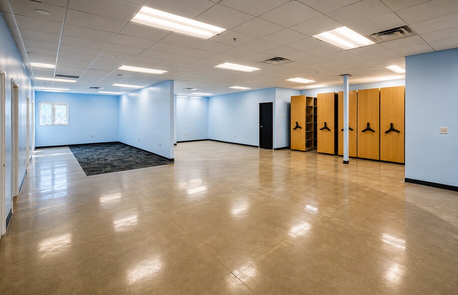 More Photos Of 1020 New River Pky, Fallon Medical For Lease
