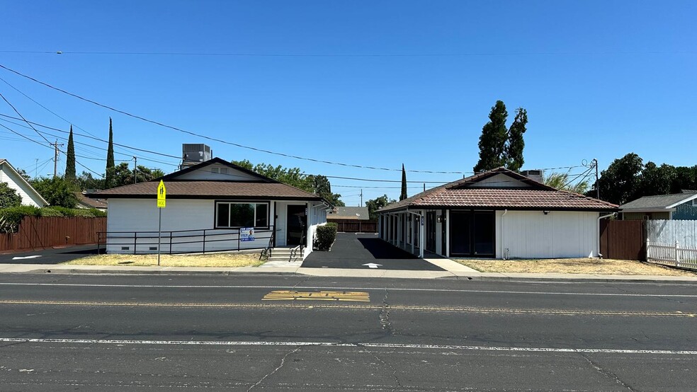 Primary Photo Of 421 E Center St, Manteca Medical For Lease