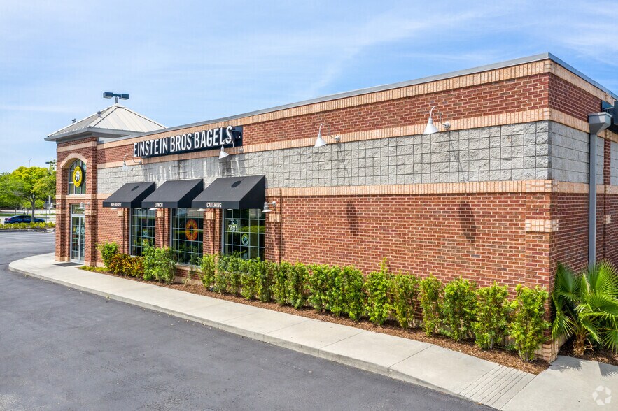 More Photos Of 5803 S Us Highway 17-92, Casselberry Unknown For Lease