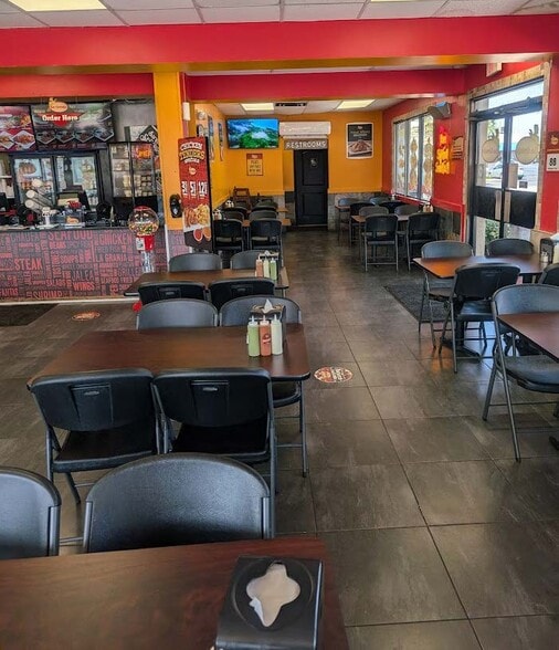 More Photos Of 490 N Semoran Blvd, Winter Park Fast Food For Lease