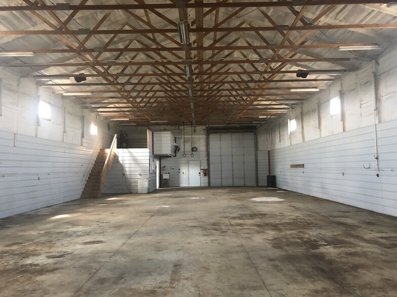 More Photos Of 11135 282nd St NW, Berthold Warehouse For Sale