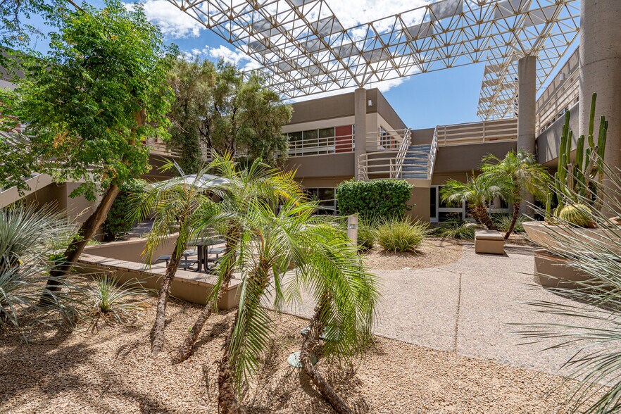 More Photos Of 13951 N Scottsdale Rd, Scottsdale Office For Lease