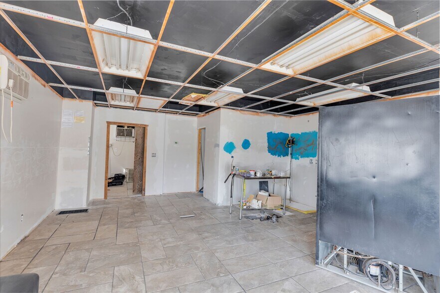 More Photos Of 459-461 East St, Ludlow Storefront Retail Residential For Sale