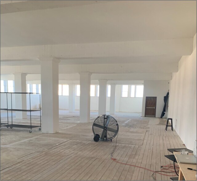 More Photos Of 200 S Elm St, Greensboro Loft Creative Space For Sale