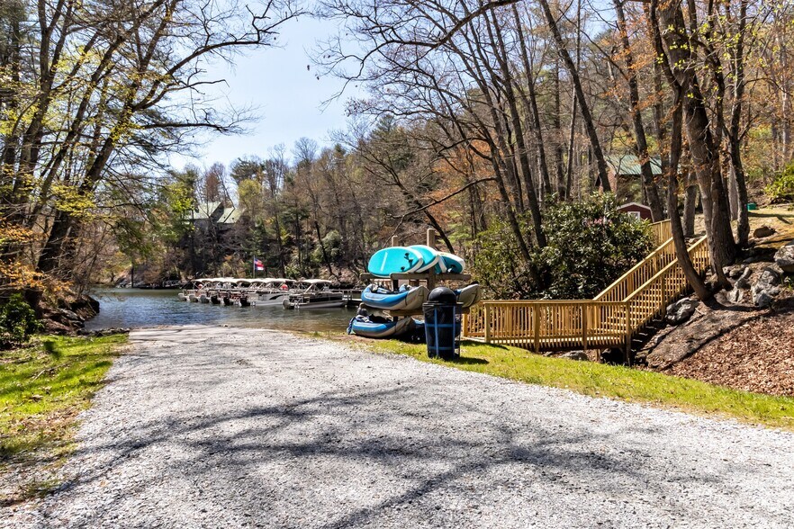 More Photos Of 4769 State Rte 107, Glenville Marina For Sale