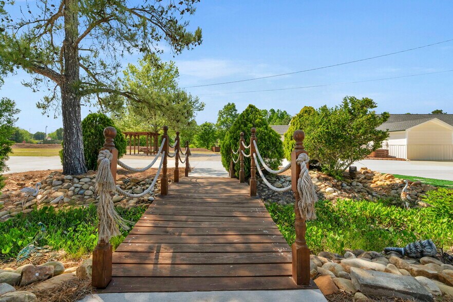 More Photos Of 6815 Shiloh Unity Rd, Lancaster Specialty For Sale